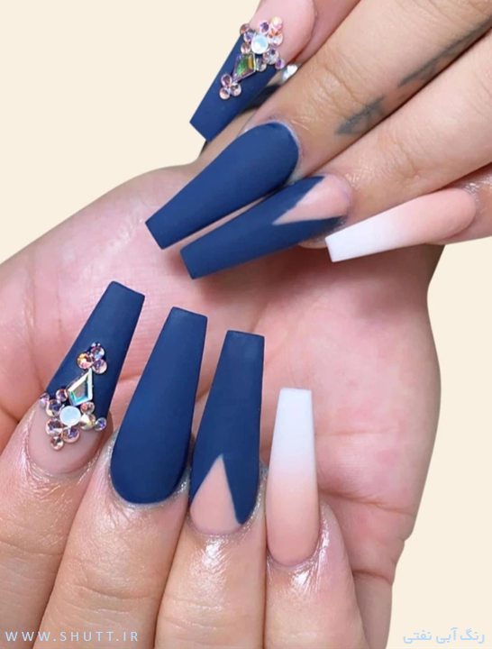 لاک ناخن آبی نفتی