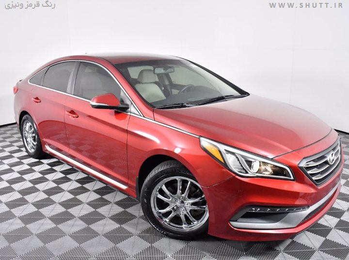 ماشین قرمز ونیزی